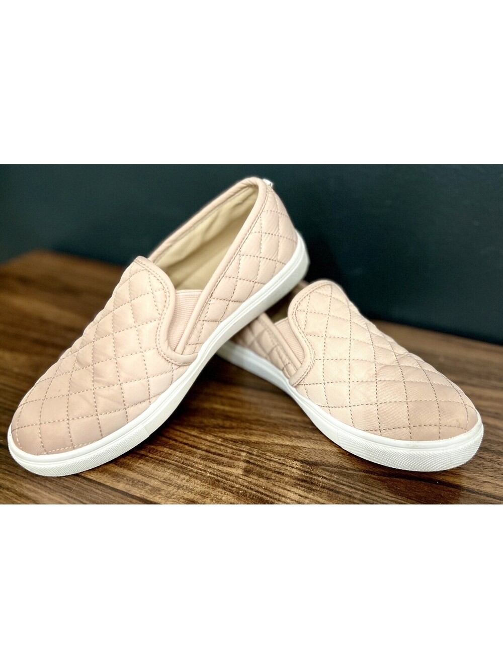 Steve Madden Women’s Size 6 Endell Quilted Comfort Shoes Slip On Pink Sneakers